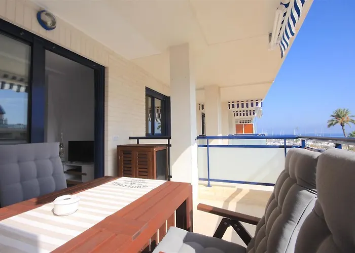 Suenos De Mar Con Vistas Al Puerto By Costablancarent *
